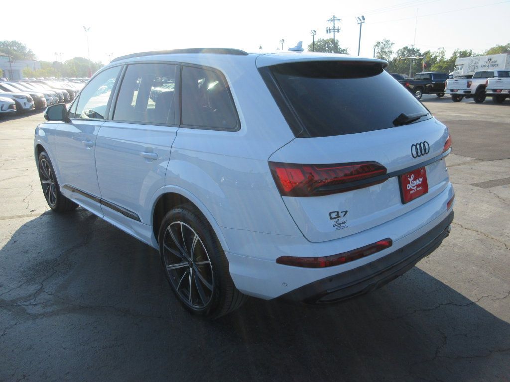 Used 2023 Audi Q7 3.0T Premium Plus AWD/4WD image 9