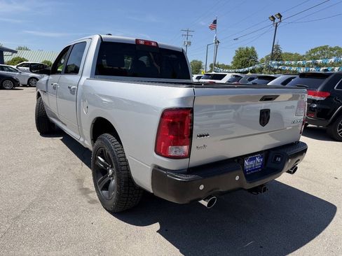 Used 2017 RAM 1500 Classic SLT w/ SLT Plus D←cor Group AWD/4WD image 5