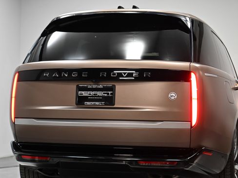 Used 2023 Land Rover Range Rover LWB SV Autobiography image 78