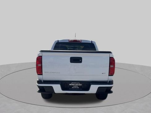Used 2021 Chevrolet Colorado LT AWD/4WD image 5