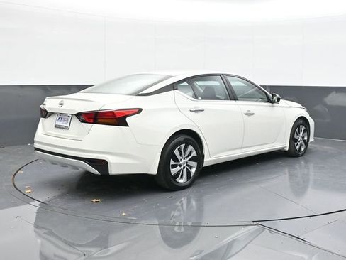 Used 2024 Nissan Altima 2.5 S image 14