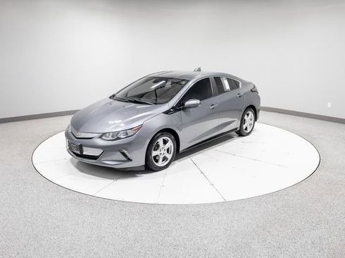 Used 2018 Chevrolet Volt LT w/ Comfort Package image 35