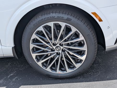 New 2026 Hyundai Palisade Calligraphy FWD image 8