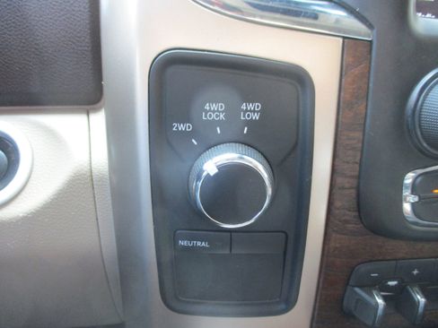 Used 2018 RAM 2500 Longhorn AWD/4WD image 15