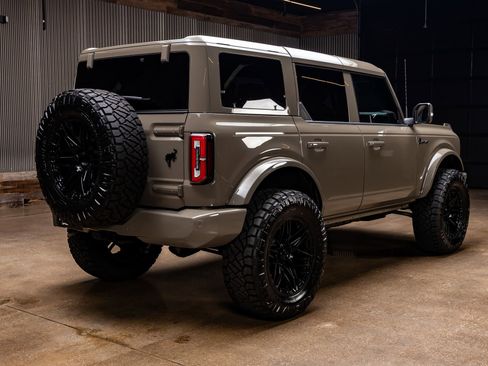 Used 2025 Ford Bronco Outer Banks AWD/4WD image 10