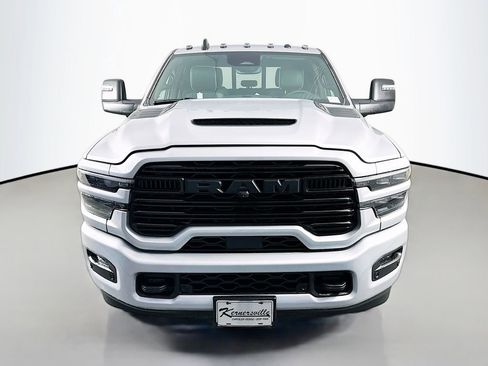 New 2026 RAM 2500 Laramie AWD/4WD image 2