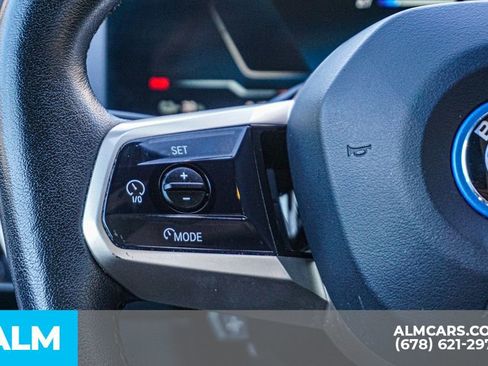 Used 2023 BMW iX xDrive50 image 28