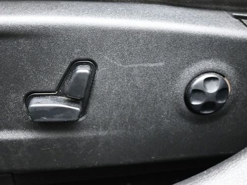 Used 2019 Dodge Charger SXT w/ Blacktop Package image 8