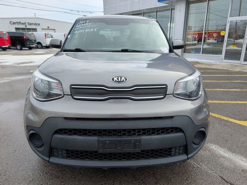 Used 2017 Kia Soul image 2