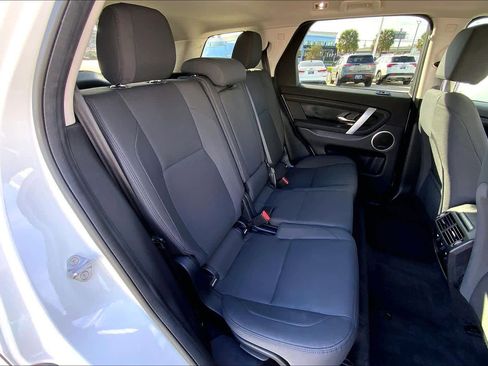 Used 2020 Land Rover Discovery Sport Standard image 19