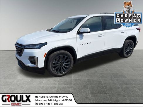 Used 2023 Chevrolet Traverse RS w/ LPO, Floor Liner Package AWD/4WD image 1