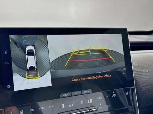 Used 2023 Subaru Solterra AWD image 23