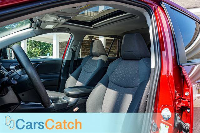 Used 2019 Toyota RAV4 XLE FWD image 20