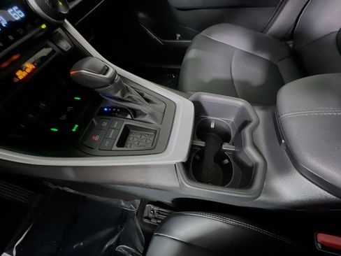 Used 2024 Toyota RAV4 XLE Premium image 25