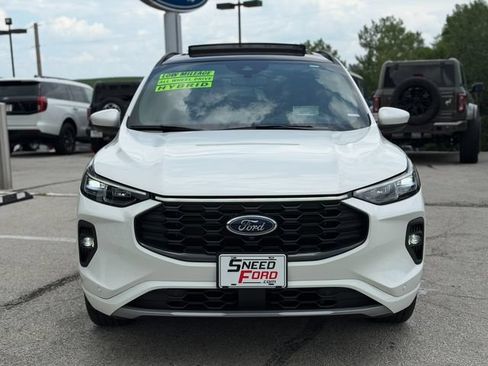 Used 2024 Ford Escape ST-Line Elite w/ Premium Technology Package AWD/4WD image 2