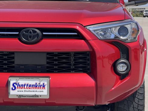 Used 2023 Toyota 4Runner SR5 Premium w/ Moonroof Package image 8