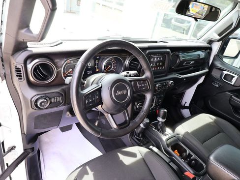 Used 2019 Jeep Wrangler Unlimited Sport AWD/4WD image 22