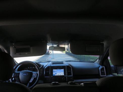 Used 2017 Ford F150 XLT w/ Equipment Group 302A Luxury image 14