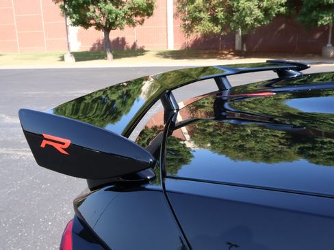 Certified 2025 Chevrolet Corvette Stingray Premium Conv w/ Z51 Performance Package image 30