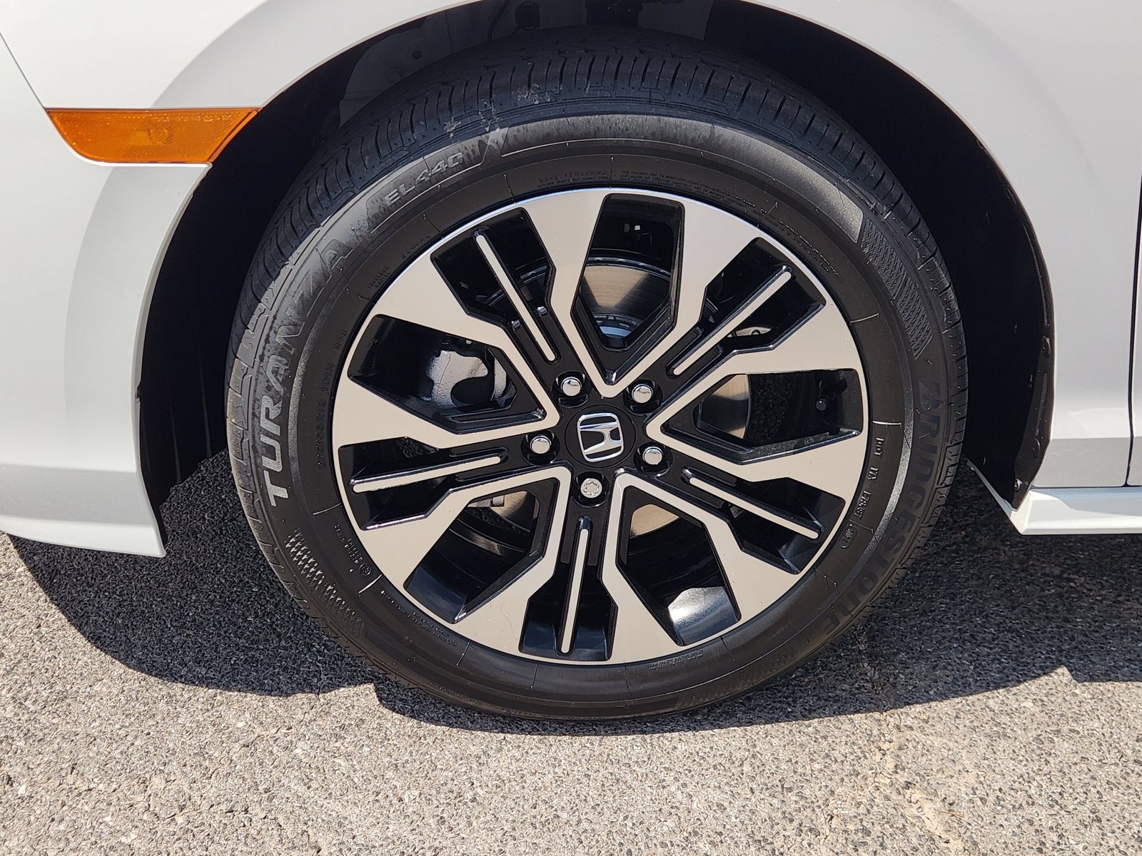 New 2026 Honda Odyssey Elite image 14