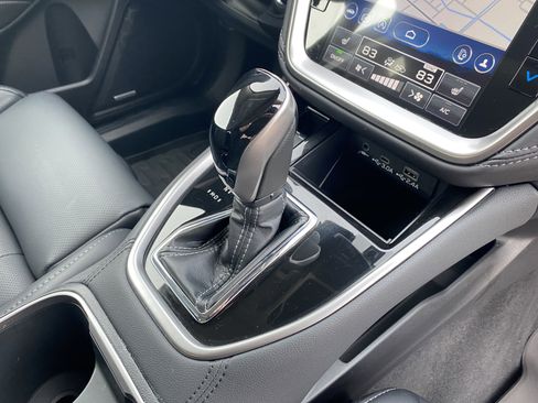 Used 2025 Subaru Outback Limited image 16