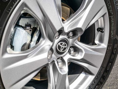 Certified 2025 Toyota RAV4 XLE FWD image 7