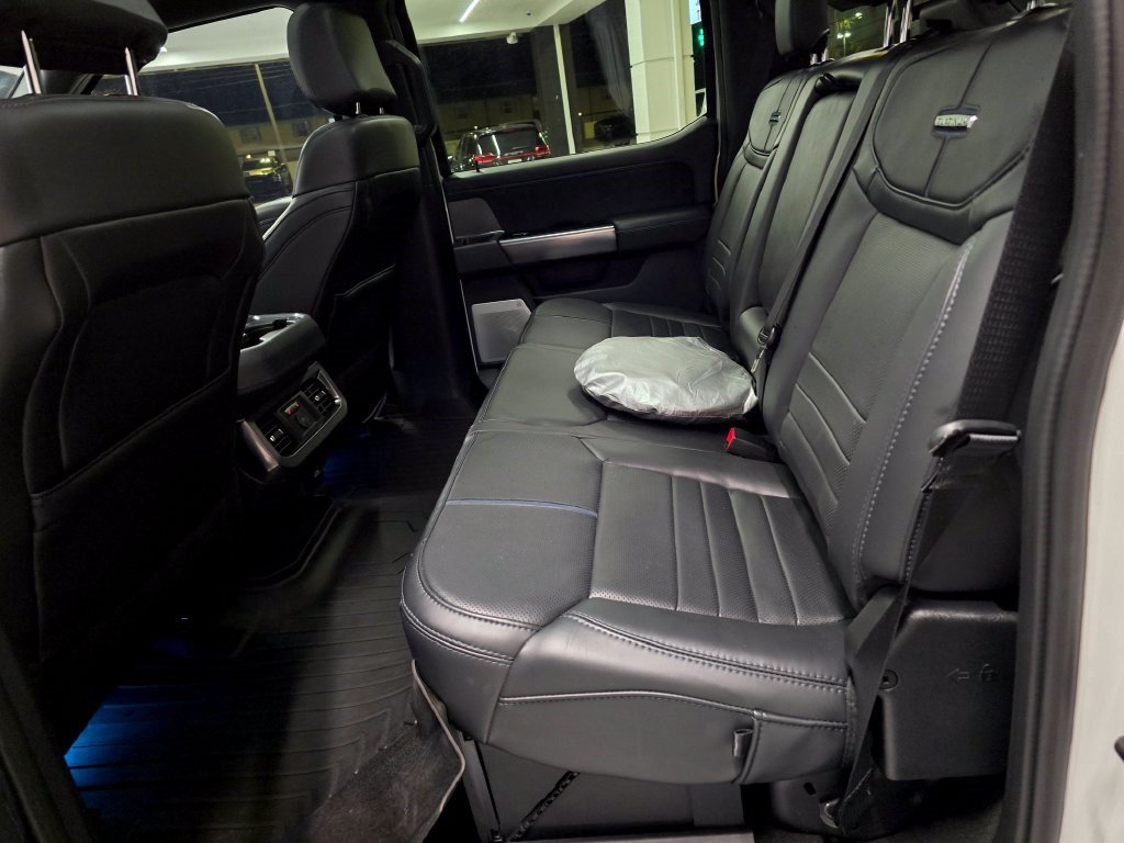 Used 2025 Ford F350 Platinum w/ FX4 Off-Road Package AWD/4WD image 37