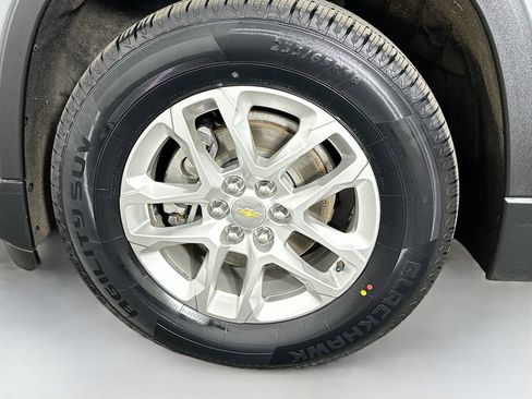 Used 2020 Chevrolet Traverse LT w/ LPO, Blackout Package image 33