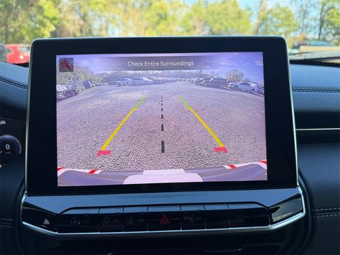 Used 2023 Jeep Compass High Altitude image 32