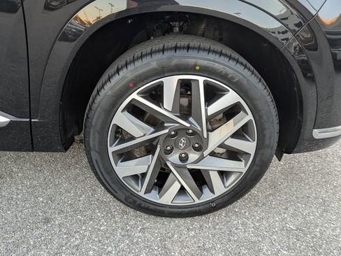 Used 2023 Hyundai Santa Fe Calligraphy image 17