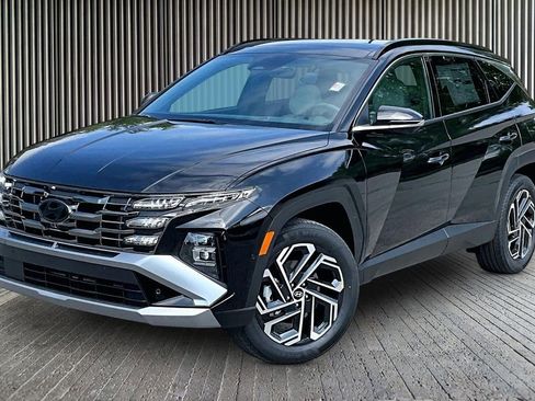 New 2026 Hyundai Tucson Limited AWD/4WD image 2