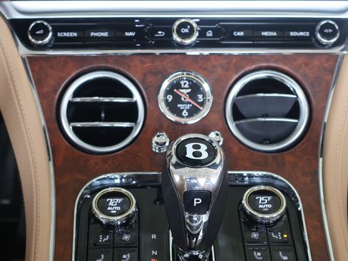 Used 2022 Bentley Continental GT AWD/4WD image 33