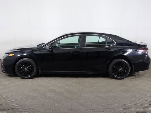 Used 2024 Toyota Camry SE image 16