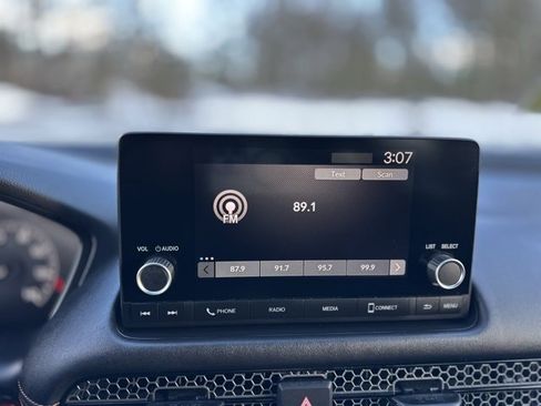 Used 2023 Honda HR-V Sport image 11