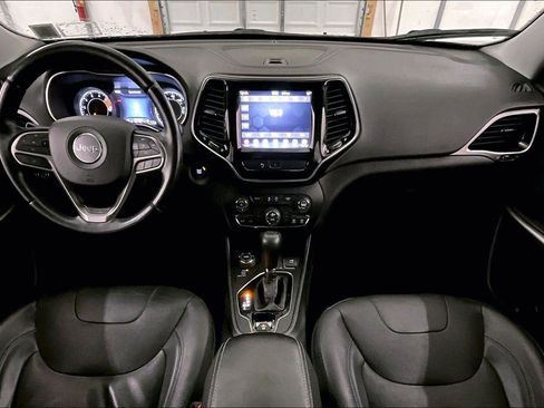 Used 2019 Jeep Cherokee Limited image 14