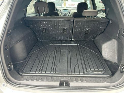 Used 2018 Chevrolet Equinox LT w/ LPO, Cargo Package image 17
