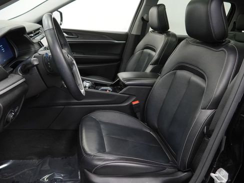 Used 2022 Jeep Grand Cherokee L Limited image 18