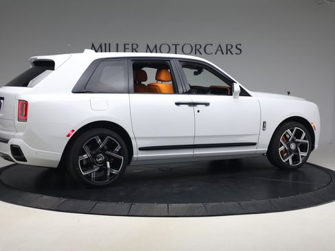 New 2026 Rolls-Royce Cullinan Black Badge image 13