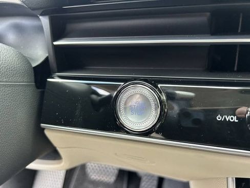 Used 2026 Genesis GV70 2.5T AWD/4WD image 34