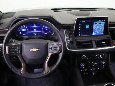 Used 2023 Chevrolet Tahoe High Country AWD/4WD image 18