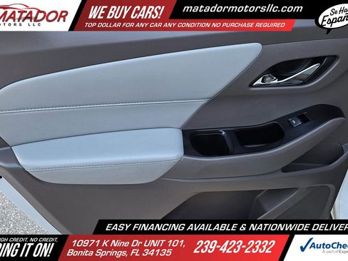 Used 2020 Chevrolet Traverse LT w/ LT Premium Package FWD image 17