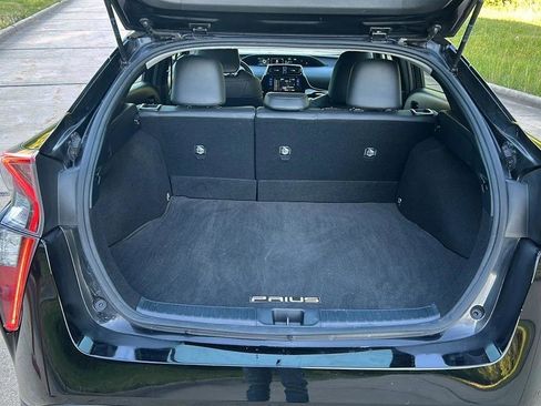 Used 2016 Toyota Prius Three Touring FWD image 47