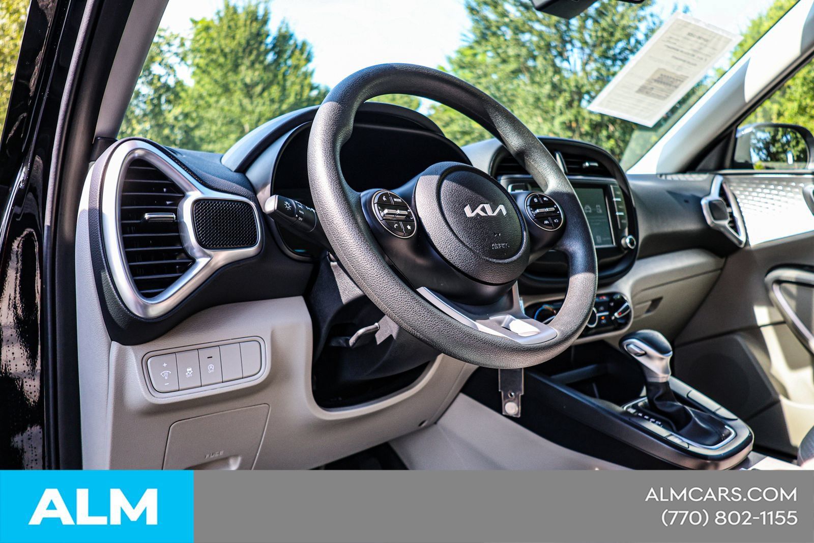Used 2025 Kia Soul LX w/ LX Technology Package FWD image 21