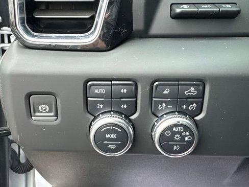 Certified 2024 GMC Sierra 3500 Denali Ultimate image 21