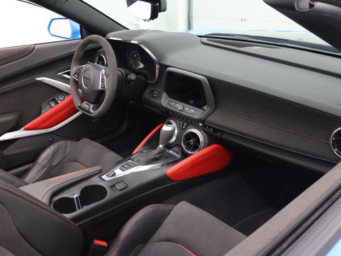 Used 2023 Chevrolet Camaro ZL1 RWD image 59