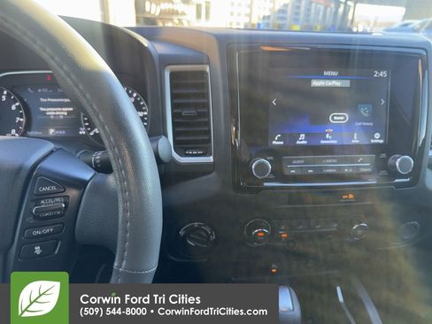 Used 2023 Nissan Frontier SV w/ Technology Package image 4