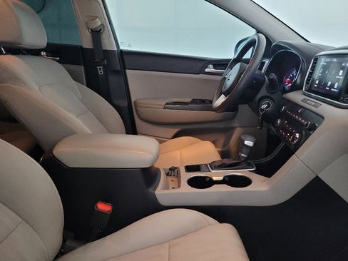 Used 2020 Kia Sportage LX FWD image 21