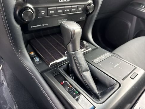 Used 2023 Lexus GX 460 Premium w/ Accessory Package AWD/4WD image 20
