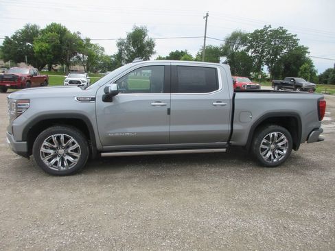 New 2026 GMC Sierra 1500 Denali AWD/4WD image 9