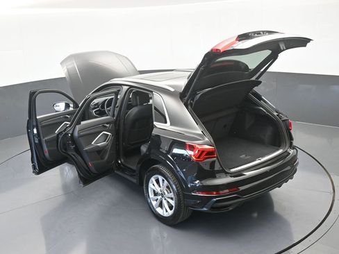 Used 2025 Audi Q3 2.0T Premium image 58